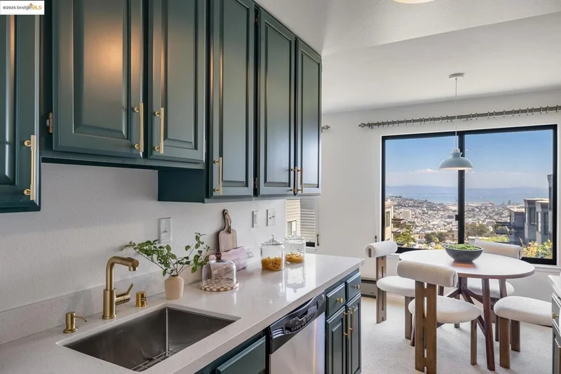 5177 Diamond Heights BLVD 114