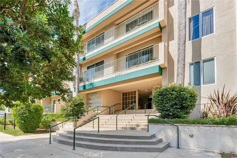 4501 Cedros Avenue 336, Sherman Oaks, CA 91403