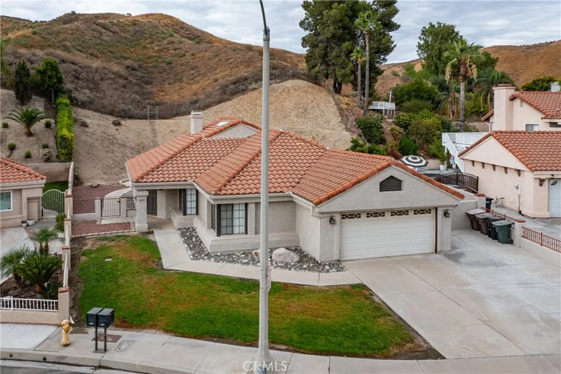 3013 Canyon Vista Drive, Colton, CA 92324