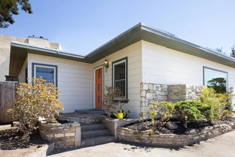 1001 David Avenue, Pacific Grove, CA 93950