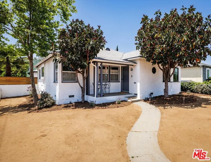 5503 Cartwright Avenue, North Hollywood, CA 91601