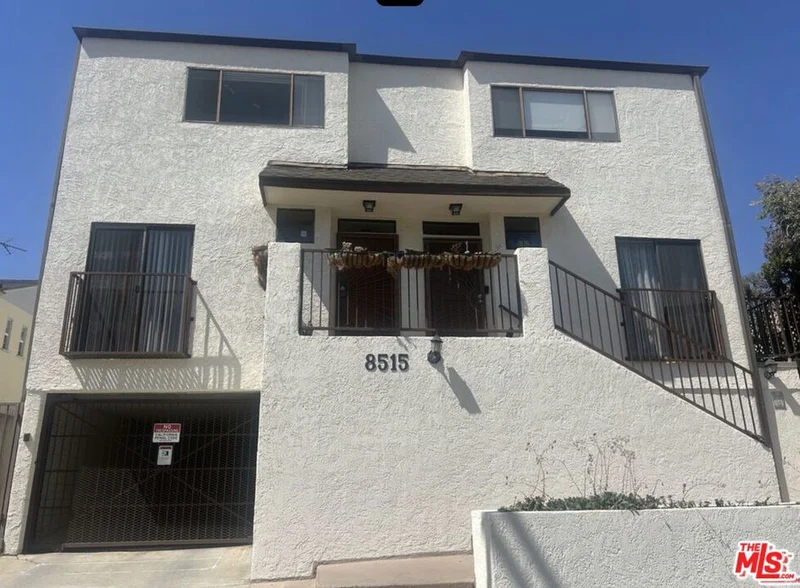 8515 Saturn Street 103, Los Angeles, CA 90035