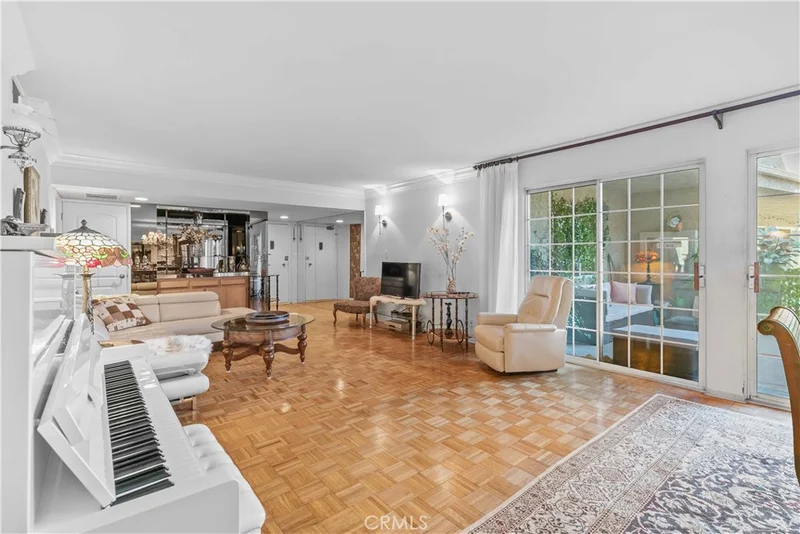 4647 Willis Avenue 209, Sherman Oaks, CA 91403