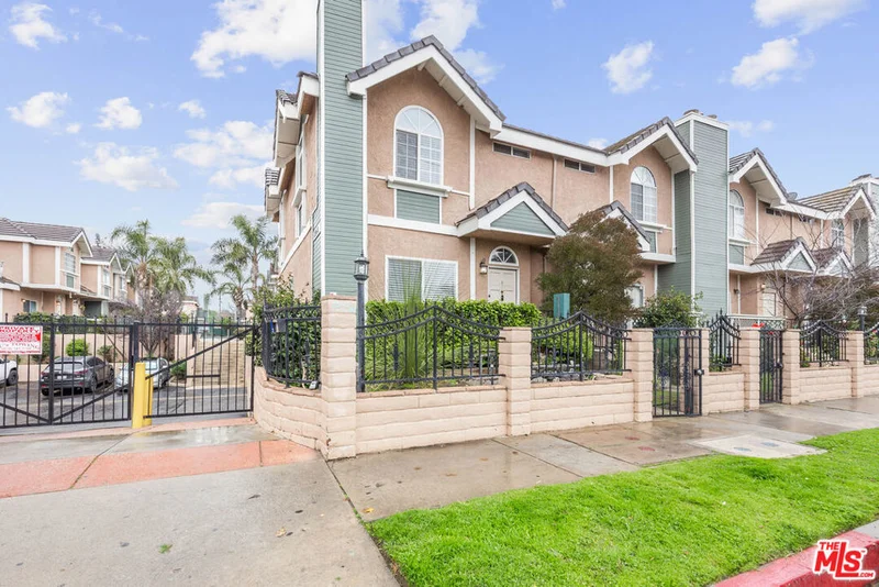 8958 Burnet Avenue A1, North Hills, CA 91343