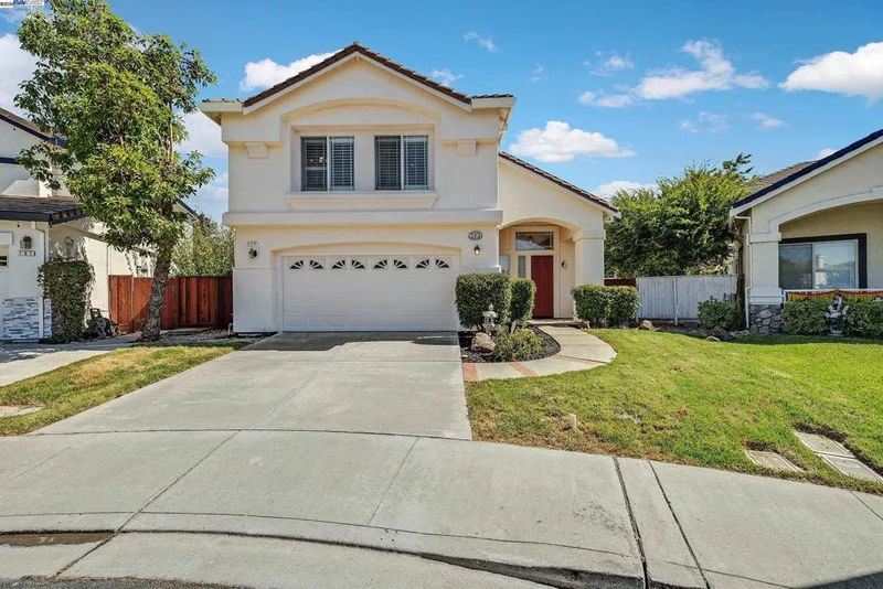 100 Arroyo Ct, Union City, CA 94587