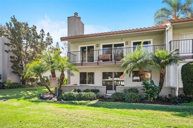 5490 Paseo Del Lago W C, Laguna Woods, CA 92637