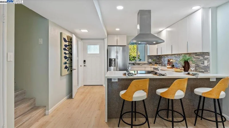 3027 Alta Vista, Alameda, CA 94502
