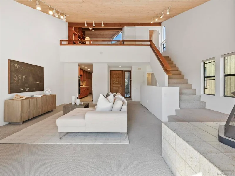616 W Lewis St, San Diego, CA 92103