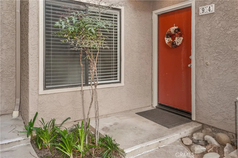 2304 Archwood Lane 94, Simi Valley, CA 93063