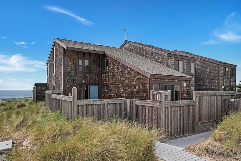 210 Monterey Dunes Way