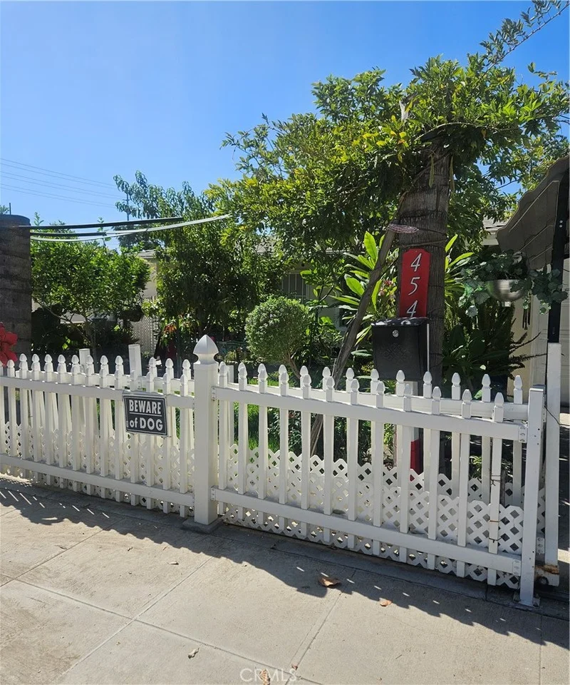 450 454 W D Street, Colton, CA 92324