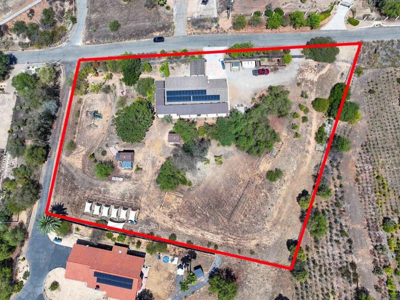 10019 Covey Lane, Escondido, CA 92026