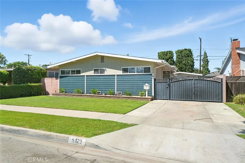 5129 E Flagstone Street, Long Beach, CA 90808