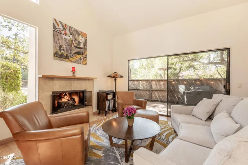 1008 Creekside Way E, Ojai, CA 93023
