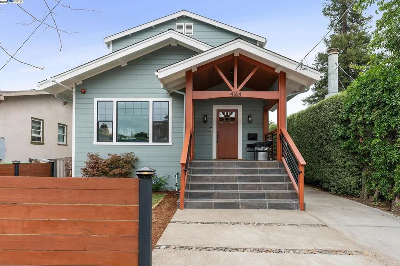 4164 Shafter Ave, Oakland, CA 94609