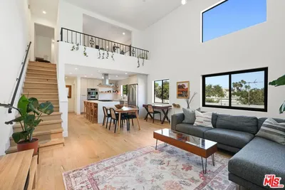 3968 Inglewood Boulevard 2