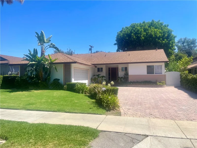 7934 W Vassar Avenue, Canoga Park, CA 91304