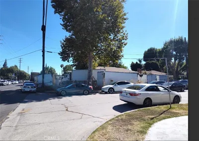 19106 Cantara Street photo 2