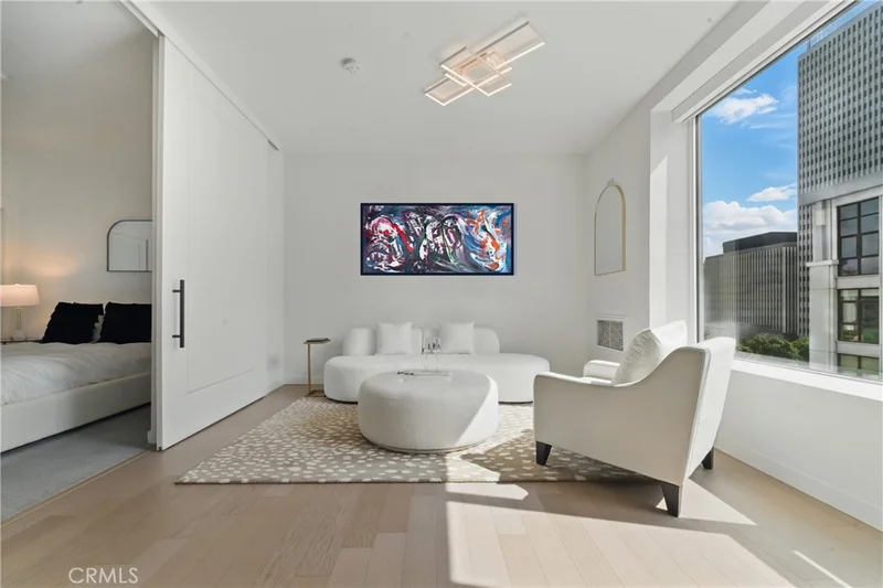 1050 S Grand Avenue 705, Los Angeles, CA 90015