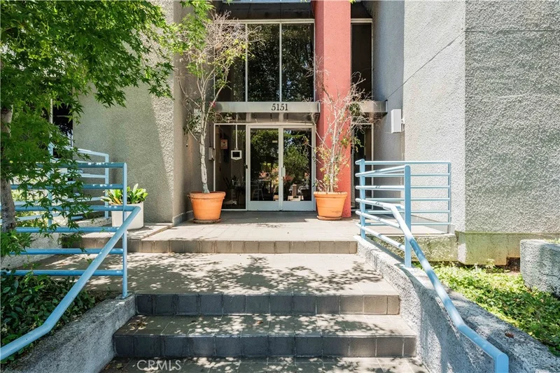 5151 Balboa Boulevard 104, Encino, CA 91316