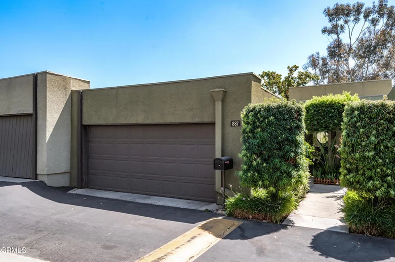 887 Temple Terrace, Los Angeles, CA 90042