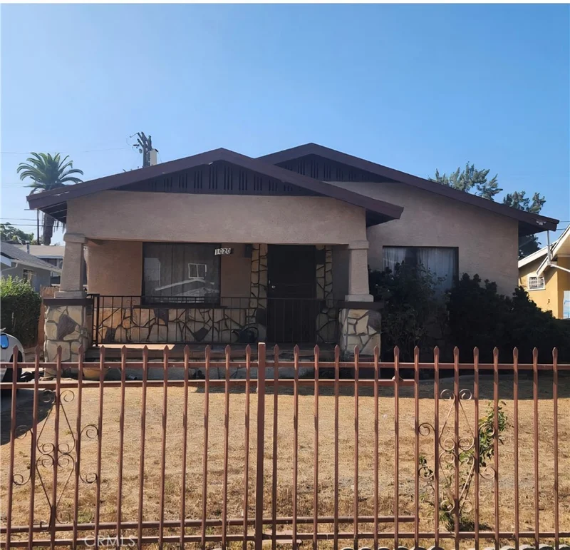 1020 W 68th Street, Los Angeles, CA 90044