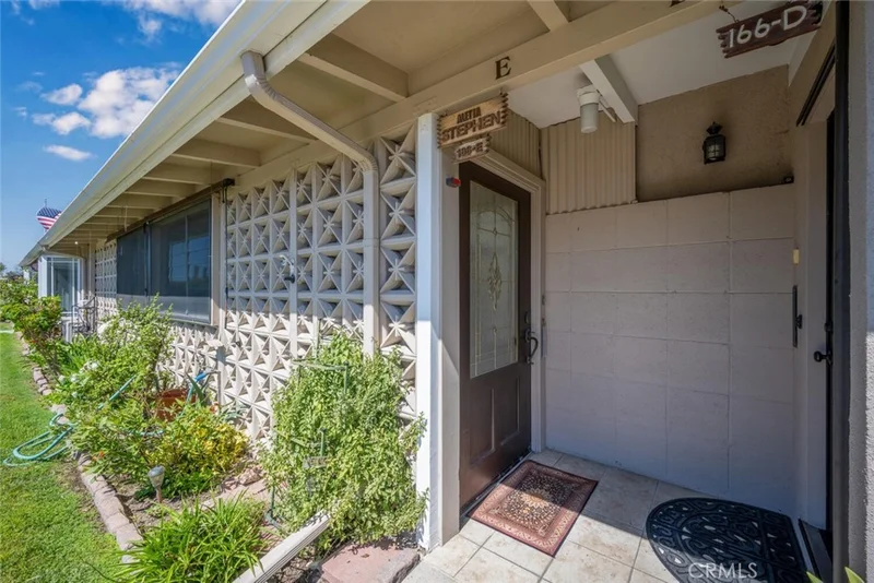 1150 Northwood Road 166E M7, Seal Beach, CA 90740