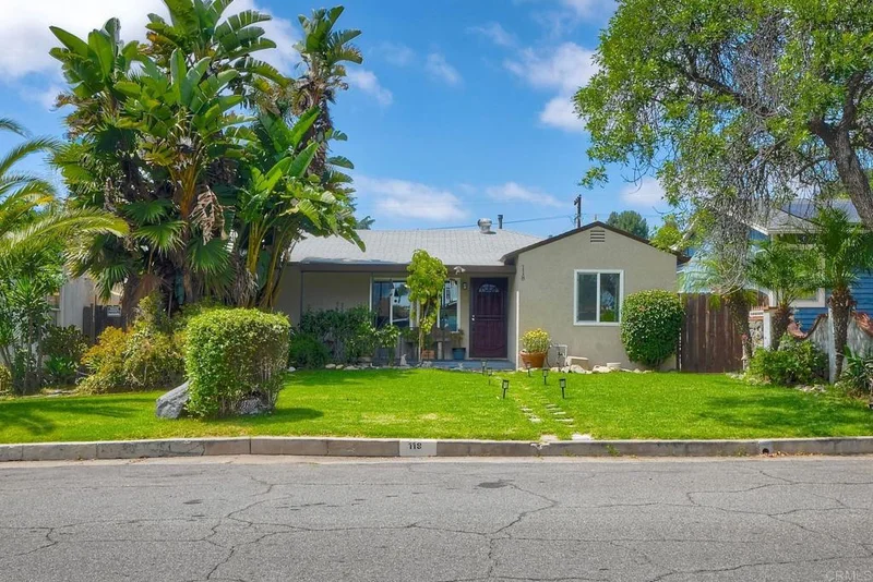 118 W 11th Avenue, Escondido, CA 92025