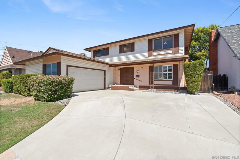 7770 Blue Lake Dr, San Diego, CA 92119