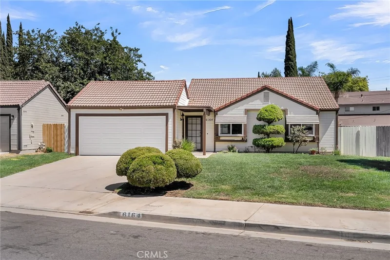 6164 Goldenrod Lane, Riverside, CA 92504