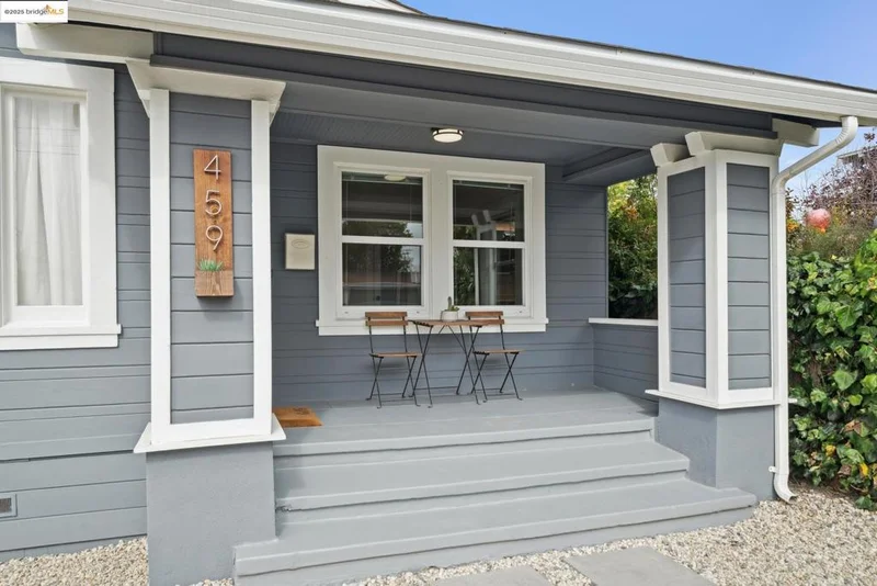 459 30th St, Richmond, CA 94804