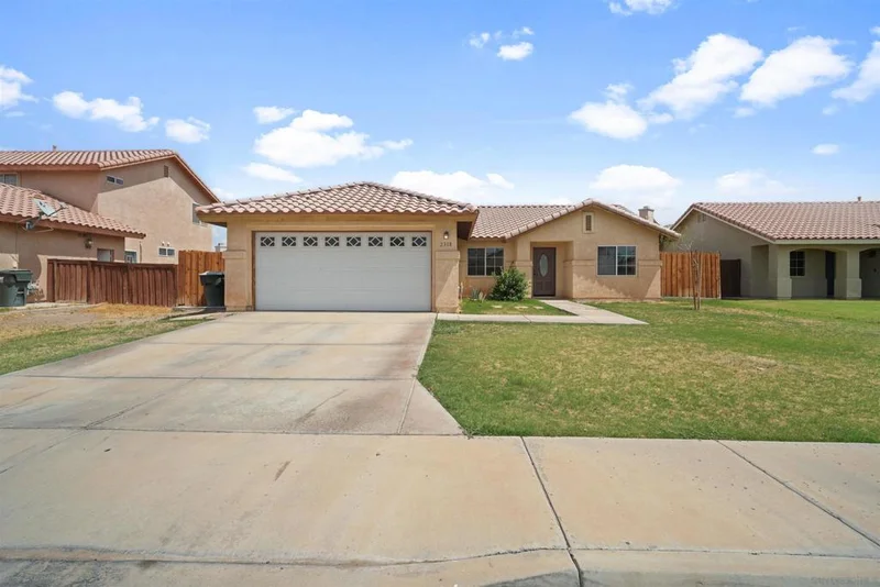 2318 Jillian Dr