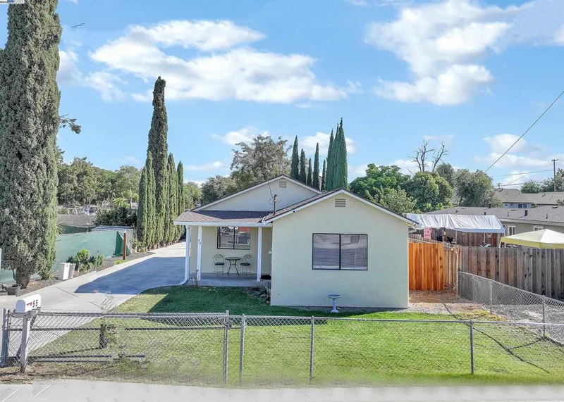 55 Malicoat Ave, Oakley, CA 94561