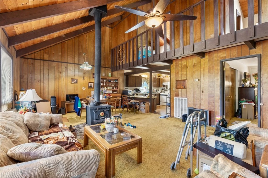 Interior 4