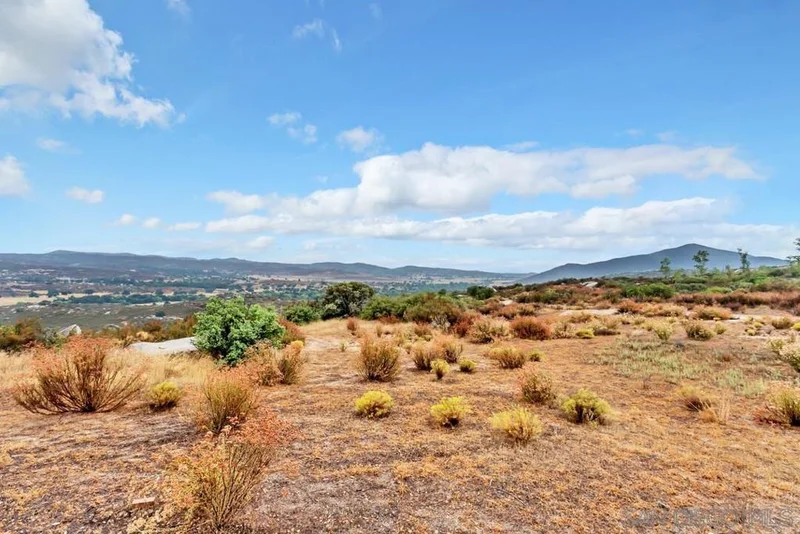 25355 Boulder Oaks Rd, Potrero, CA 91963