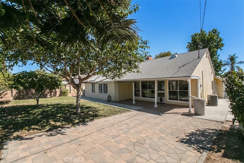 7931 Lasaine Avenue, Northridge, CA 91325