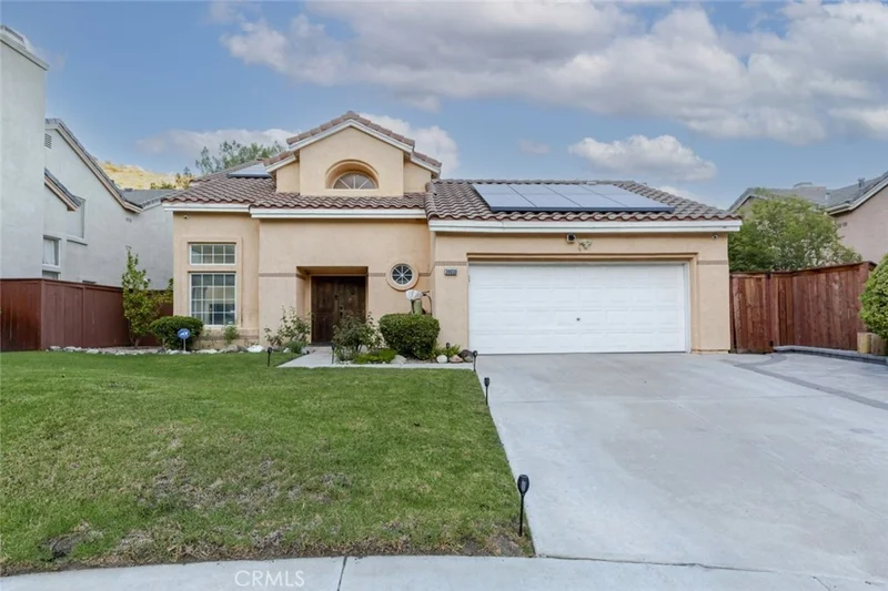 30030 Grandifloras Road, Canyon Country, CA 91387