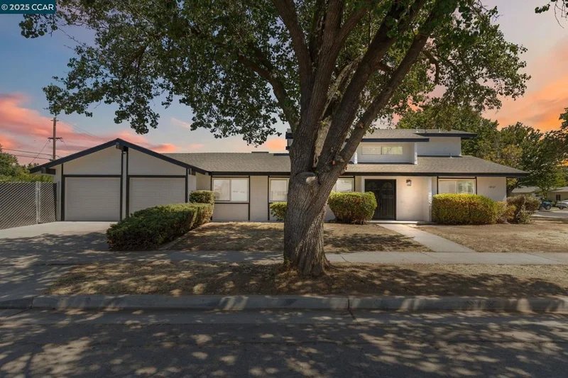 1667 S Plumas St, Fresno, CA 93706