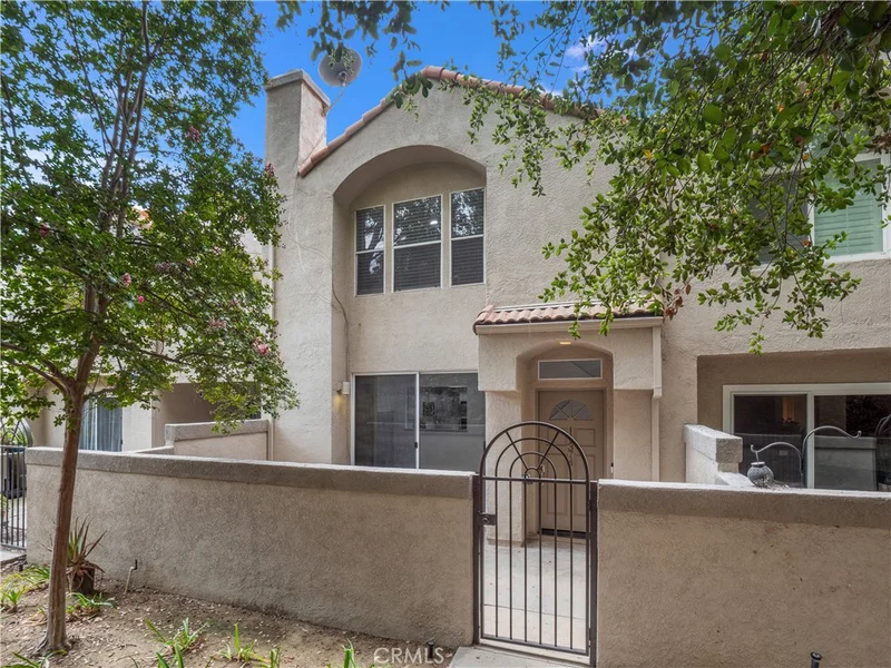 11374 Old Ranch Circle, Chatsworth, CA 91311