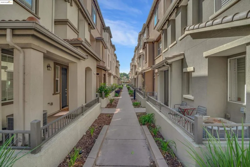 414 Palmer Ave, Hayward, CA 94541