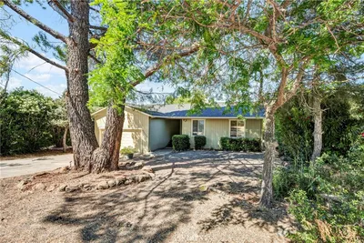 16927 Greenridge Road photo 2