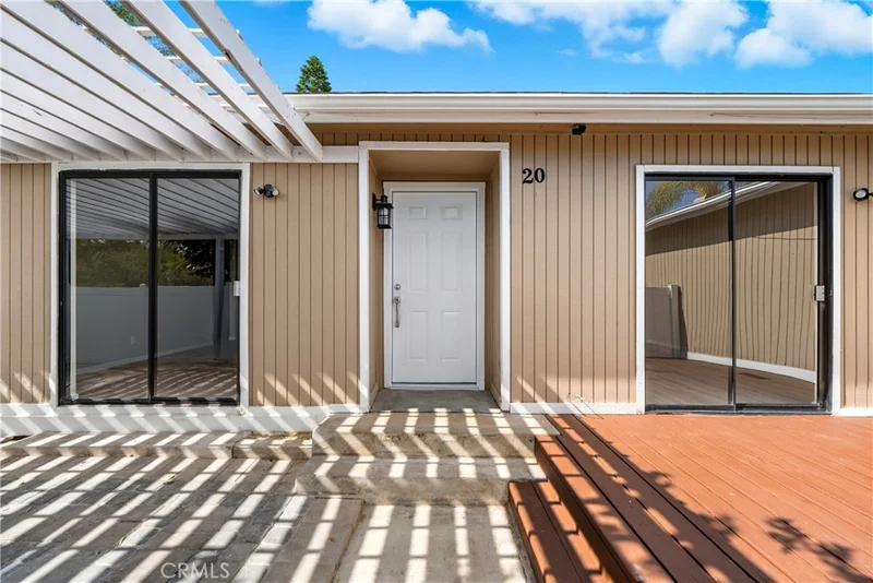 25888 Via Lomas 20, Laguna Hills, CA 92653