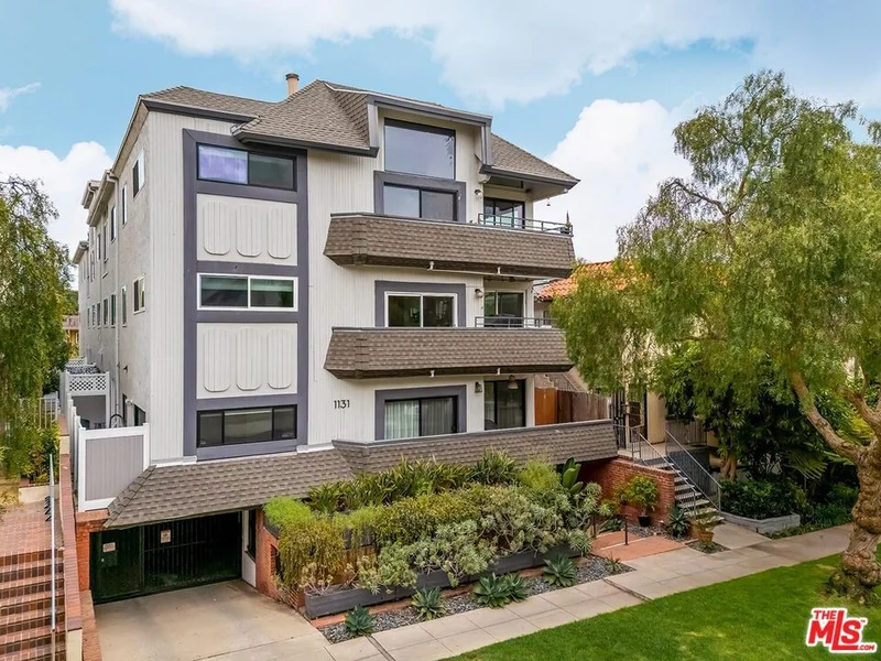 1131 12th Street 101, Santa Monica, CA 90403