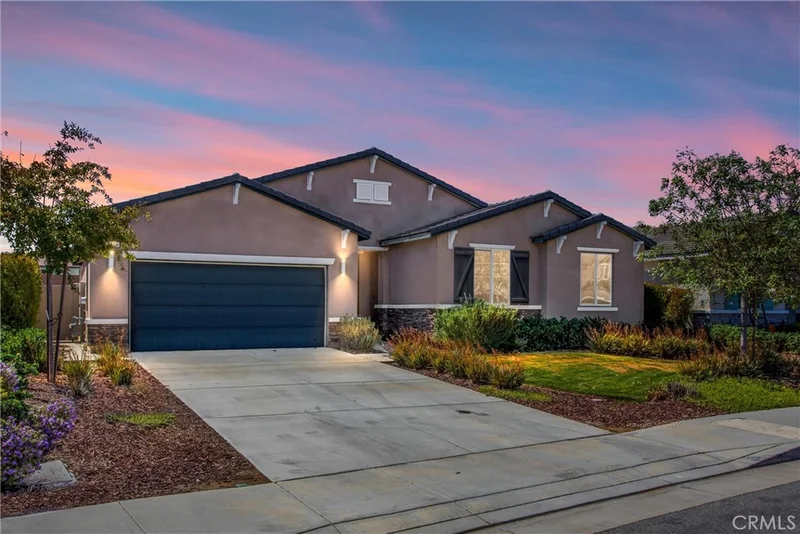 1156 Poinsettia Circle, Calimesa, CA 92320