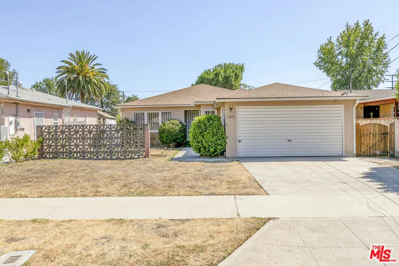 11852 Lemay Street, North Hollywood, CA 91606