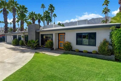 1645 S Sunrise Way photo 2