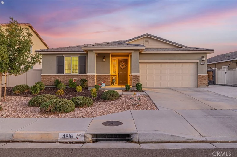 4216 Ivyton Street W, Lancaster, CA 93536