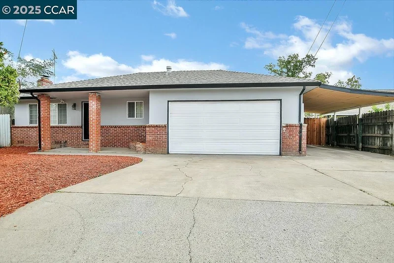 5111 Warwick Ave, Sacramento, CA 95820