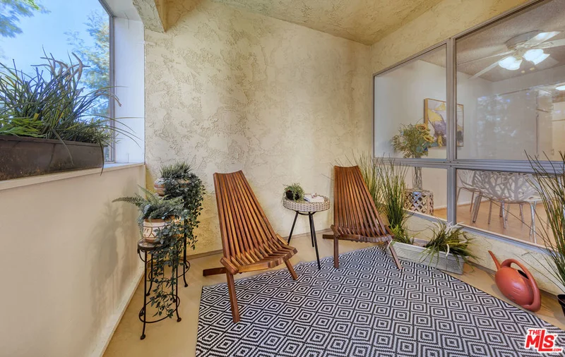 6225 Canterbury Drive 205, Culver City, CA 90230