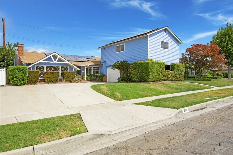 2301 Nutwood Avenue, Fullerton, CA 92831